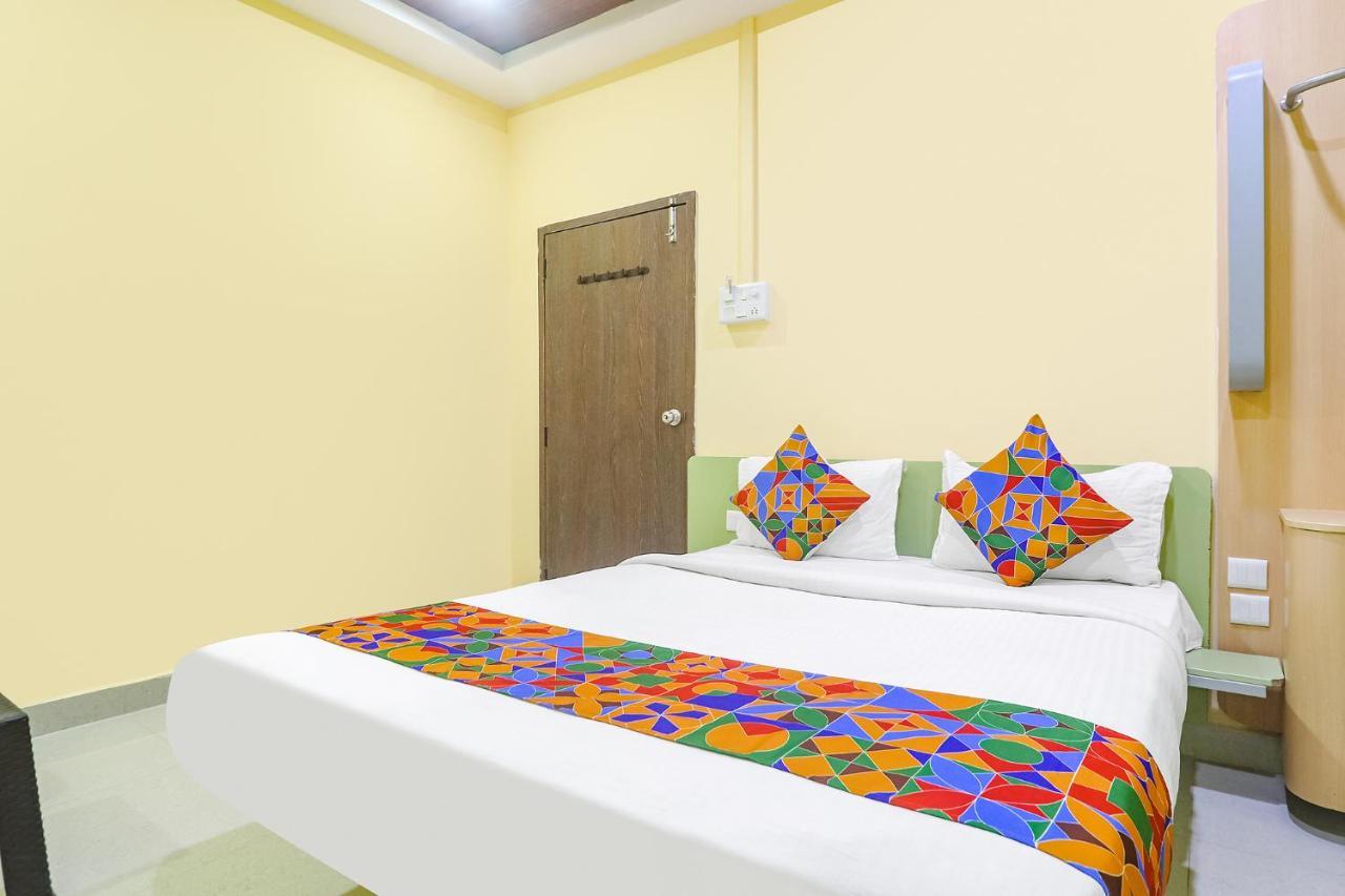 Fabexpress Airport Stay Inn - Nr Hyderabad International Airport, Shamshabad Esterno foto