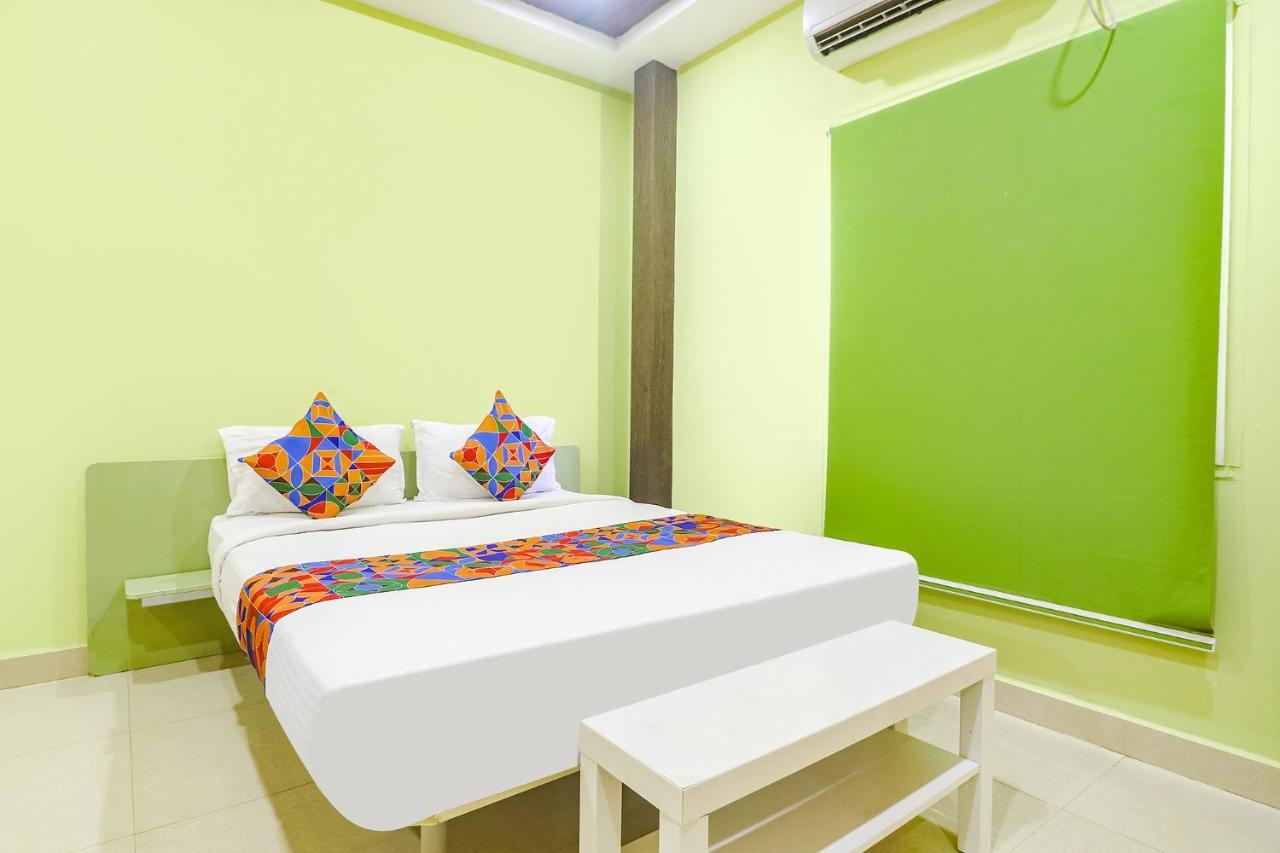 Fabexpress Airport Stay Inn - Nr Hyderabad International Airport, Shamshabad Esterno foto