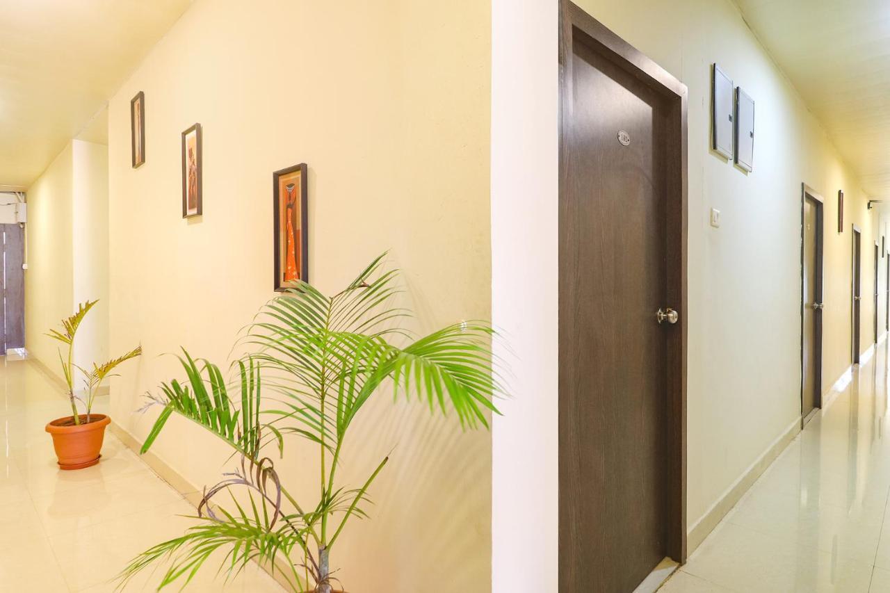 Fabexpress Airport Stay Inn - Nr Hyderabad International Airport, Shamshabad Esterno foto