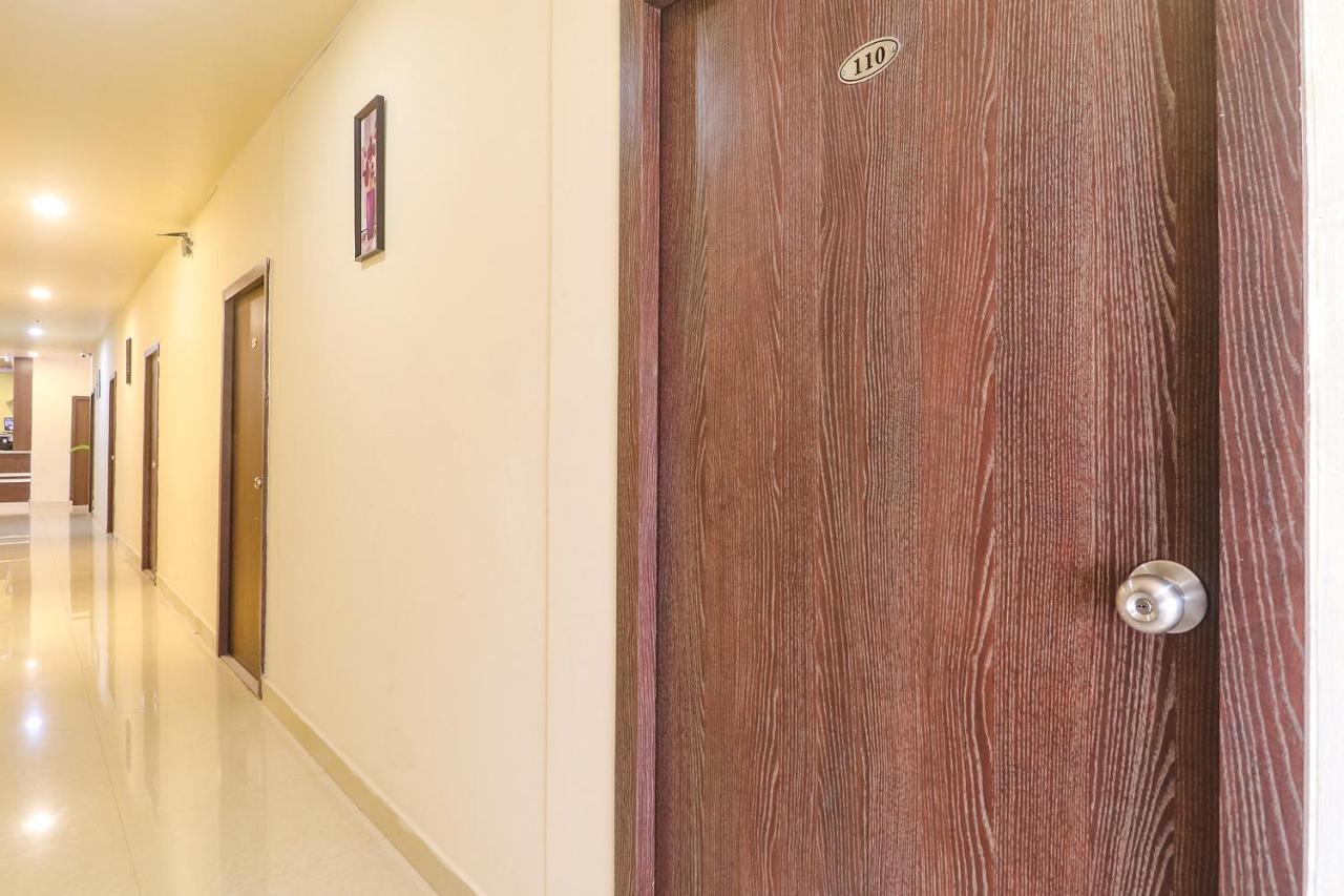 Fabexpress Airport Stay Inn - Nr Hyderabad International Airport, Shamshabad Esterno foto